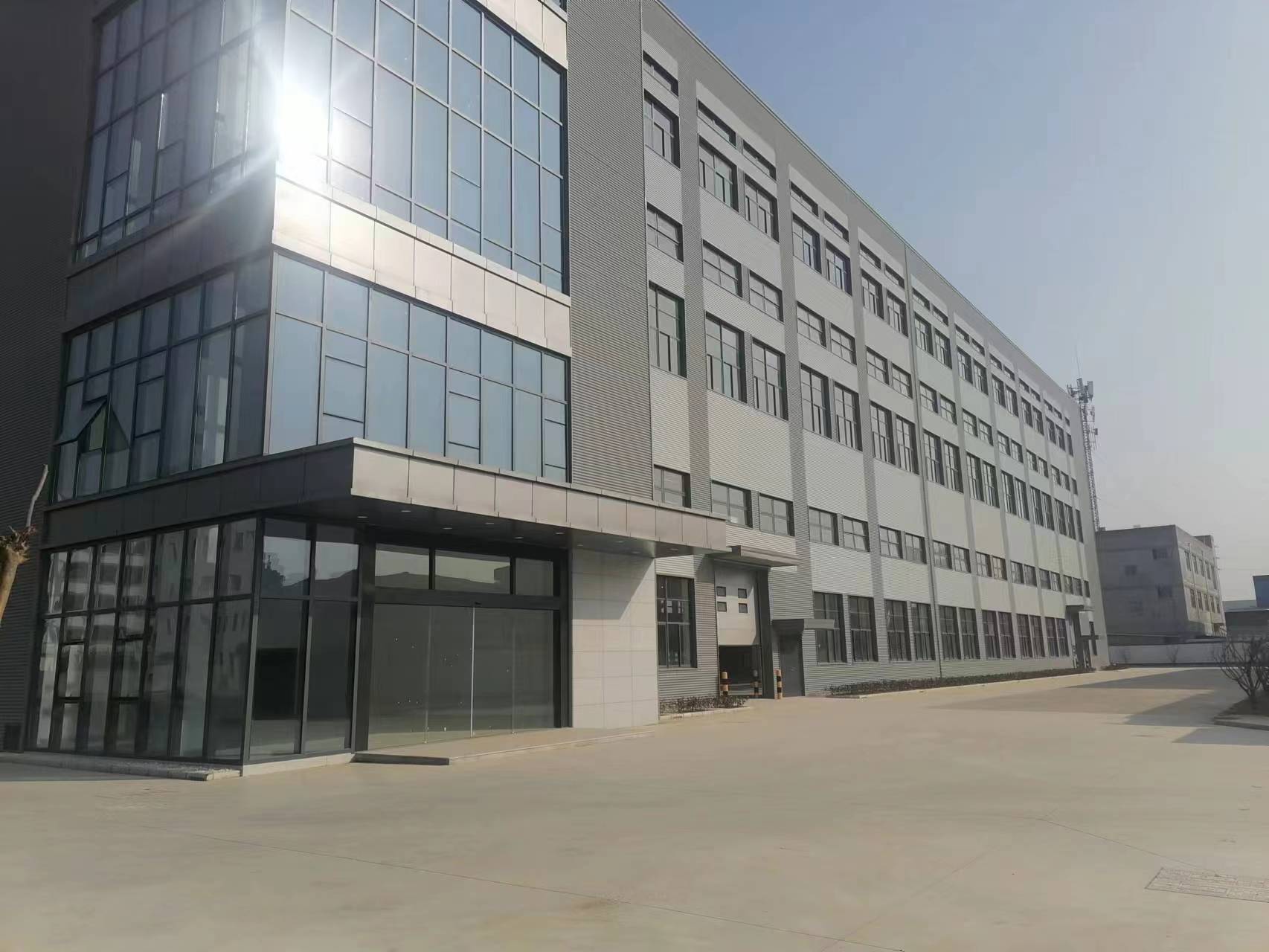 出租常熟虞山开发区4栋3层厂房，总面积为38000平米，2000㎡起租